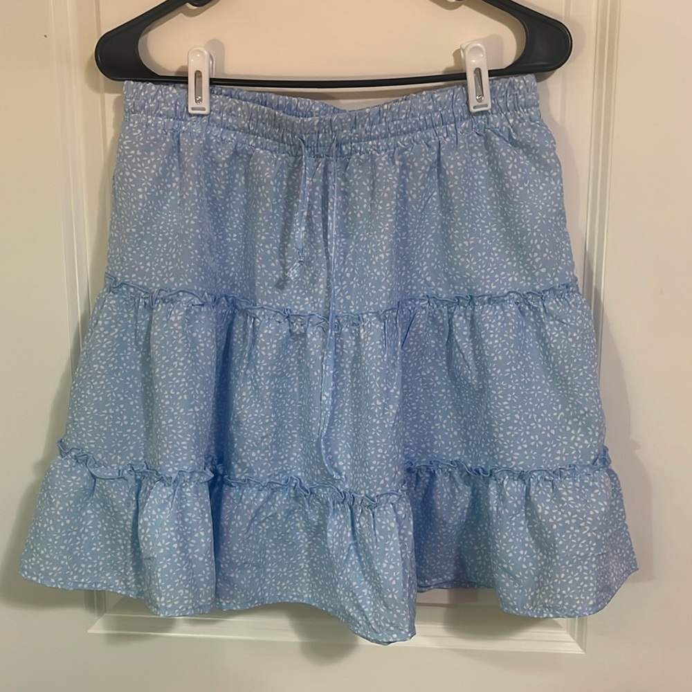 Light blue skirt!